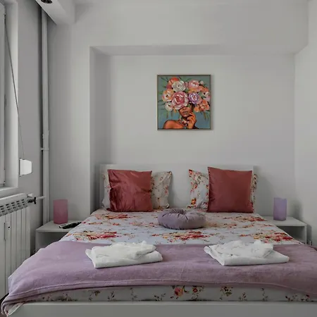 Quiet Ruby Horizon * Bükreş