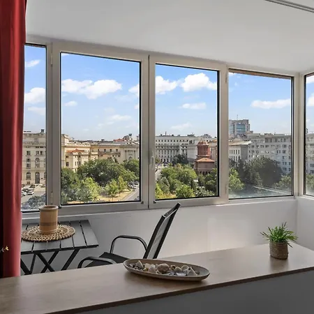 Quiet Ruby Horizon * Bukareszt