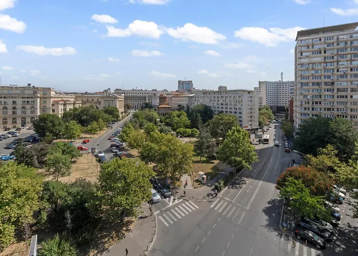 Quiet Ruby Horizon Bucarest